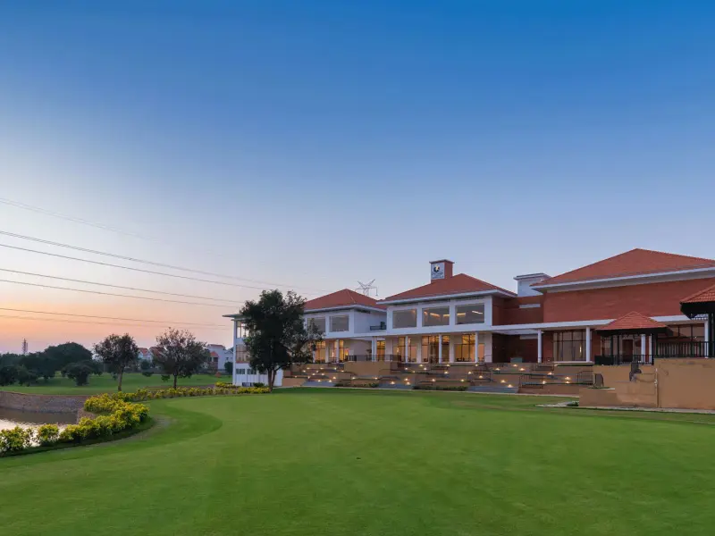 Prestige Augusta Golf Village project image 4 (artist&rsquo;s impression)
